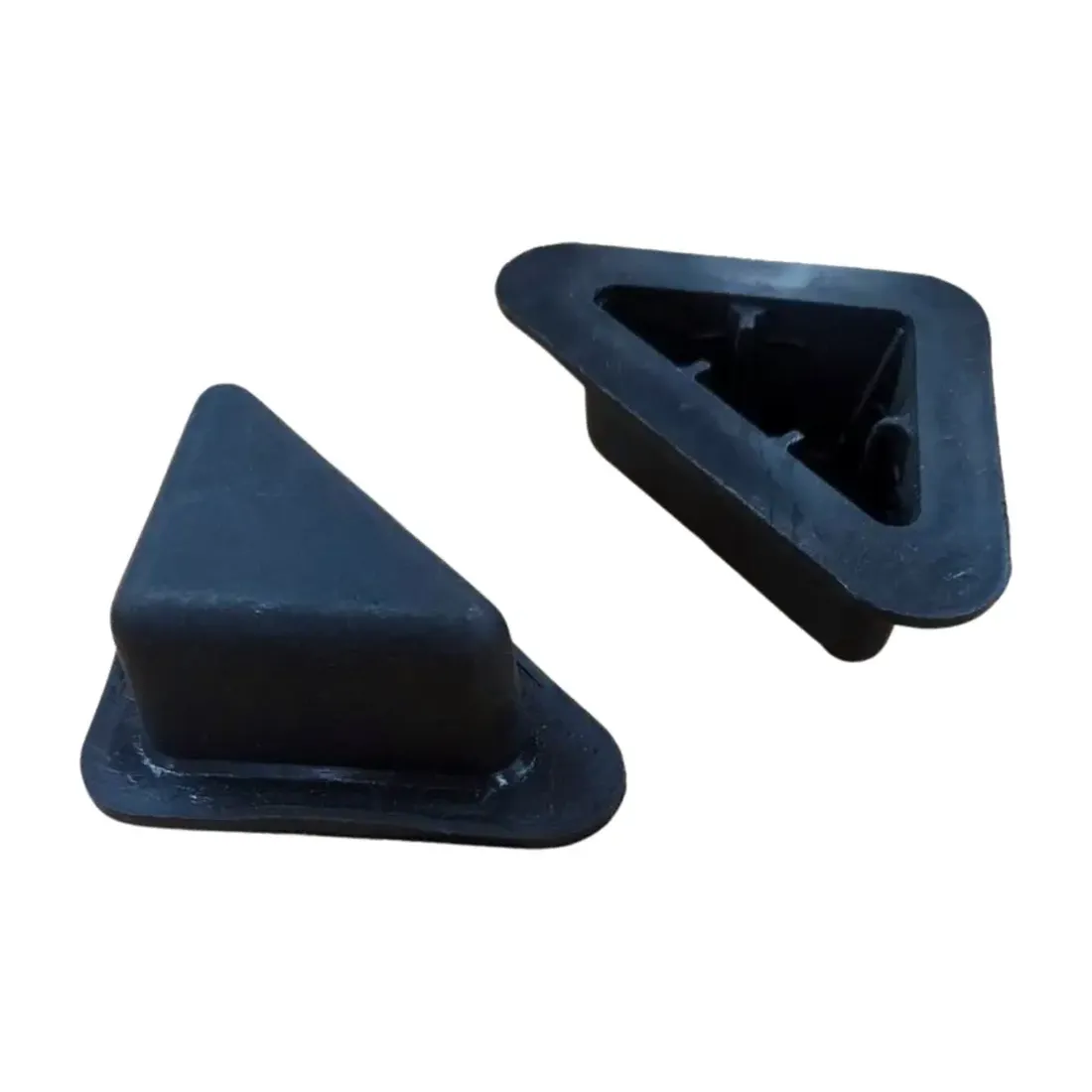 [L-G-T25-EACH] *CLEARANCE Staple-In Triangular Glide 25mm (EACH)